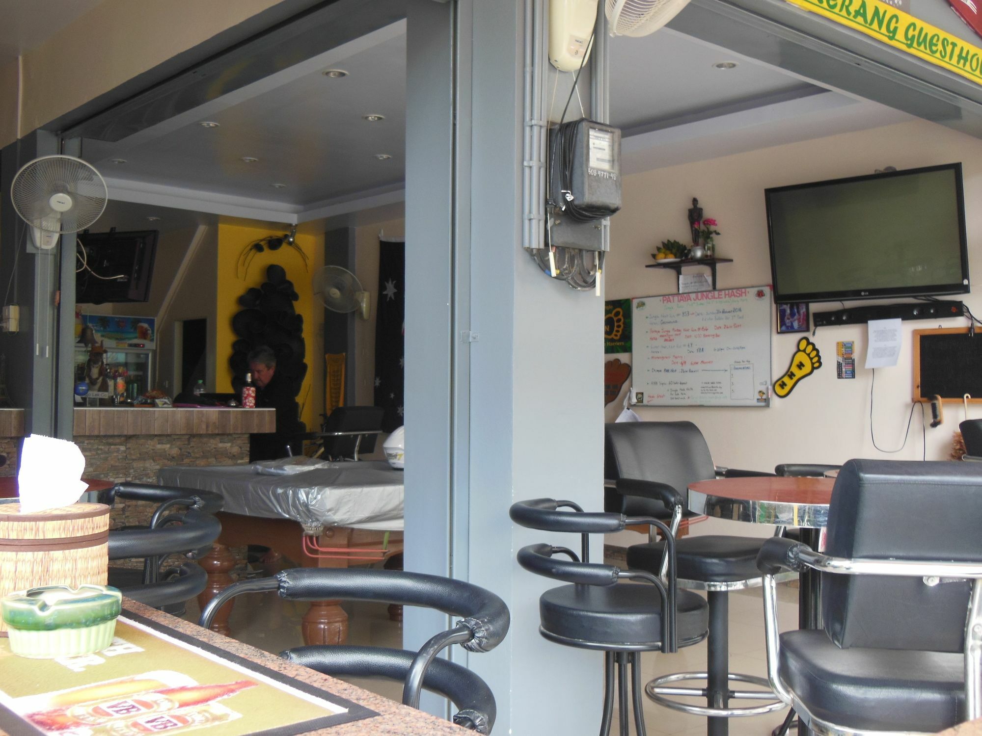 Boomerang Guesthouse And Bar Pattaya Buitenkant foto